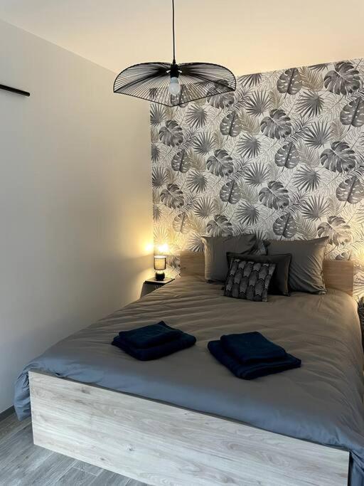 Bel Appartement Sur Cour Plein Centre Ville Et Parking Moulins  Exteriör bild